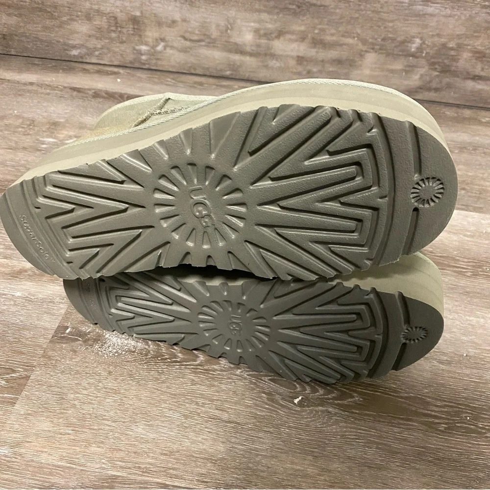 UGG modern interpretation